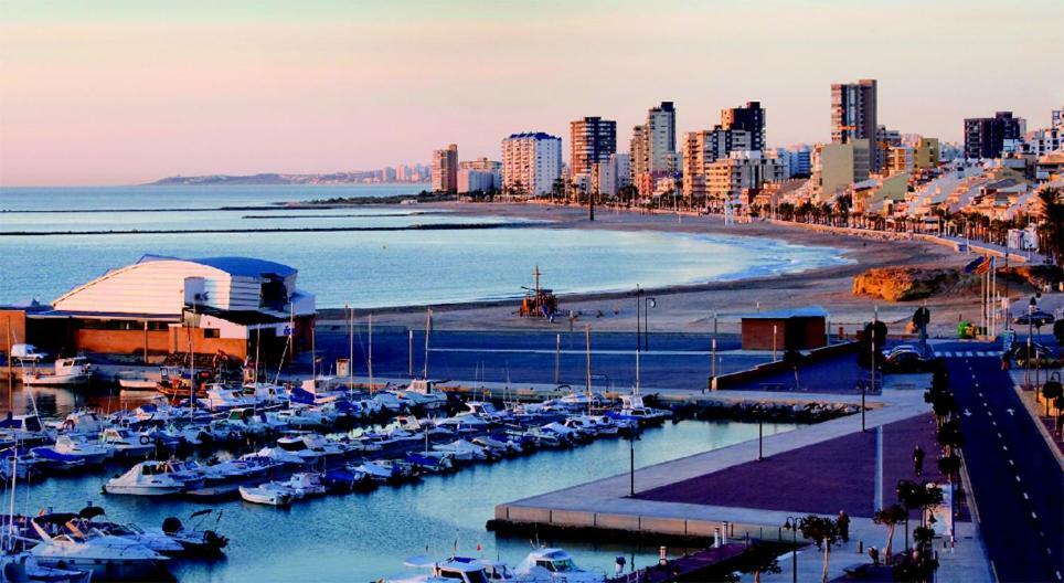 Atico Duplex De Lujo Frente Al Mar. 1A Linea Playa Lägenhet El Campello Exteriör bild